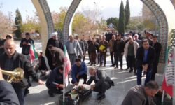 برگزاری مراسم بزرگداشت ۱۶ آذر- روز دانشجو بر سر مزار شهدا گمنام دانشگاه آزاد واحد اصفهان