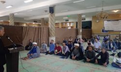 روایتگری دفاع مقدس توسط دکتر سالمی در مسجد دانشگاه آزاد اصفهان به مناسبت هفته دفاع مقدس